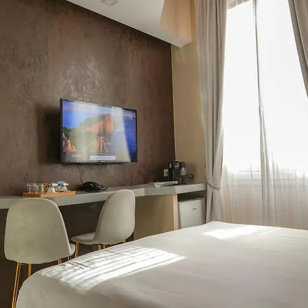 Πανσιόν Corso Boutique Luxury 3*