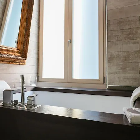 Corso Boutique Luxury 4* Roma
