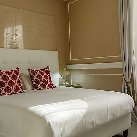 Corso Boutique Luxury