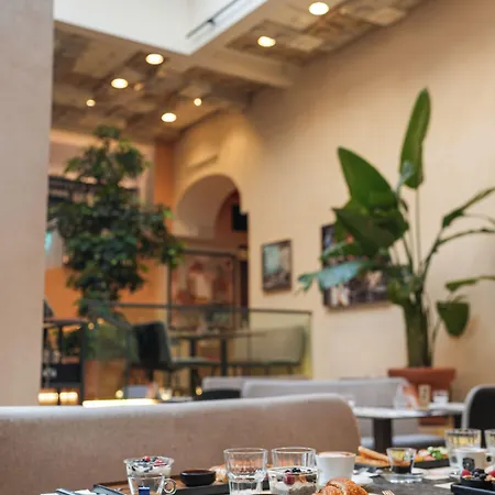 Πανσιόν Corso Boutique Luxury 4*